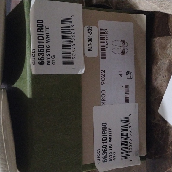 💯 Auth Gucci Slides - Picture 7 of 8